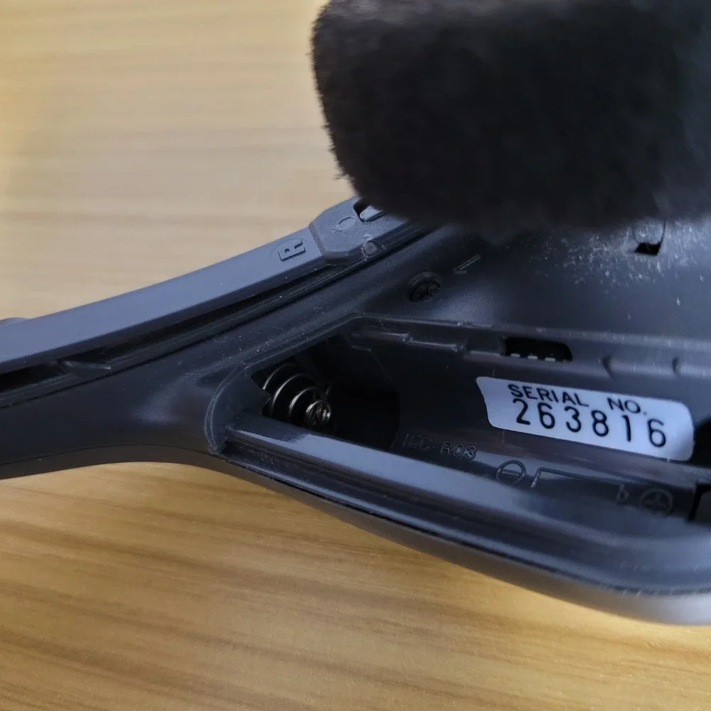 Sony FM/AM‎ Walkman SRF-H3 Stereo Headphone Radio Headset Missing Earpad